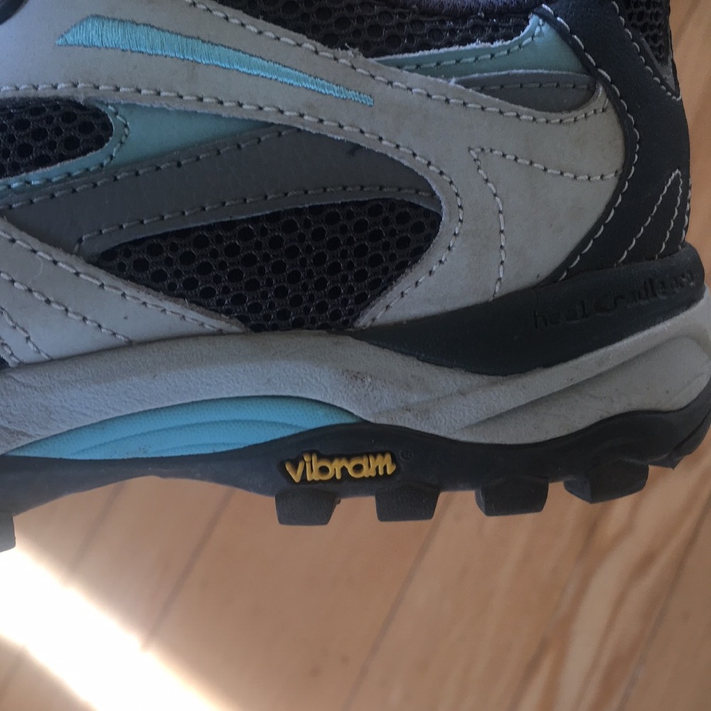 New North Face hiking sneakers - 7.5 - Picture 7 of 7